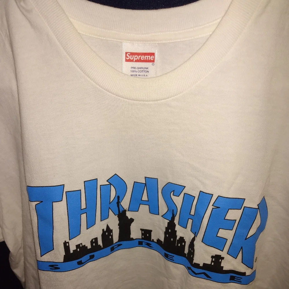 Supreme 21FW Thrasher Skyline Short Sleeve Mens T-Shirt In White - Picture 4 of 7
